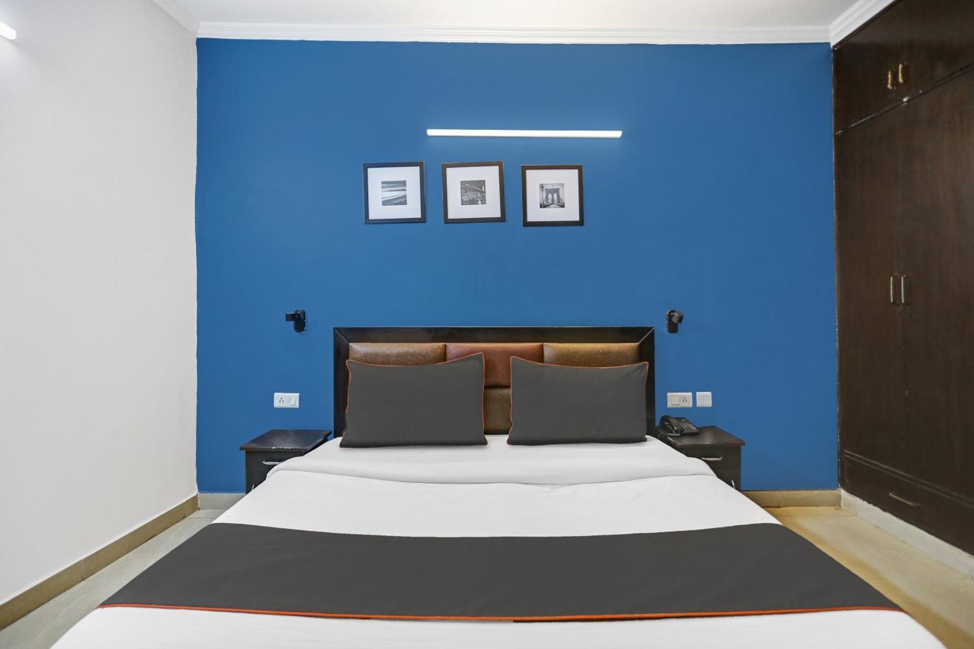 Collection O Agniv Residency Near Saket Metro Hotel New Delhi Buitenkant foto